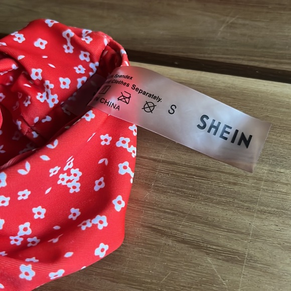 Red floral bikini Shein S - Picture 2 of 4